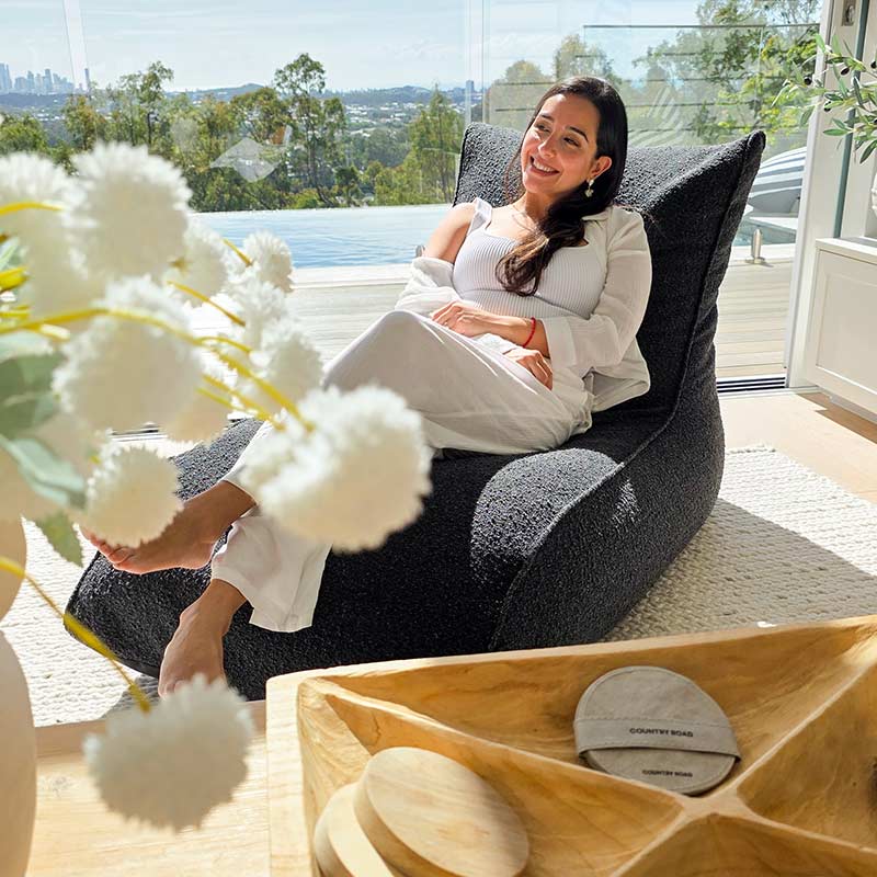 Stylish boucle bean bag lounger for interior comfort - Black
