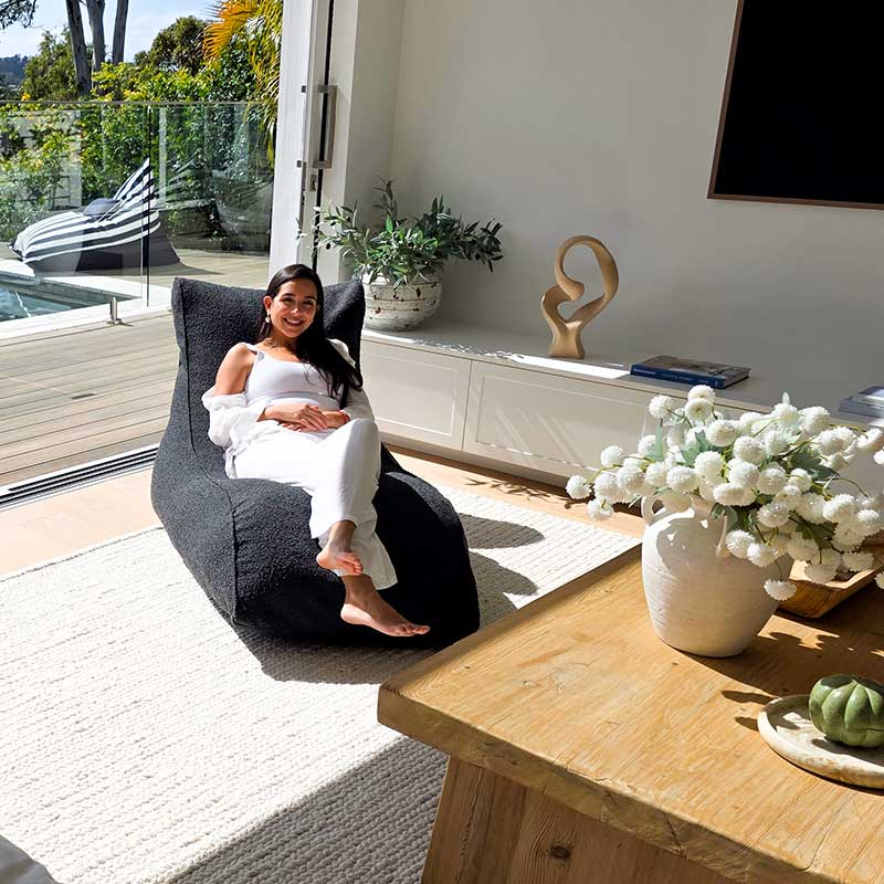 Bouclé day bed bean bag for modern interiors - Black